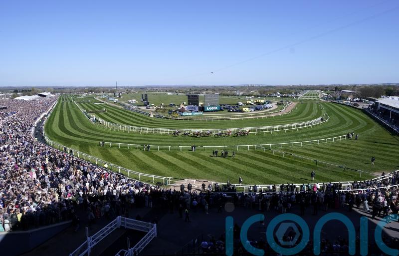 Thousands cheer on Grand National winner at Aintree