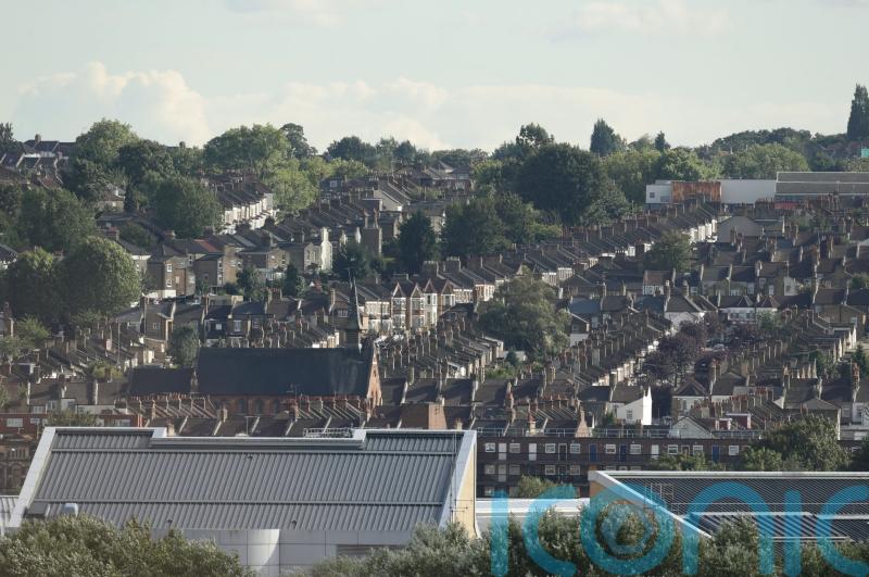 Average UK house price falls by &pound;1,575 month on month &ndash; Halifax