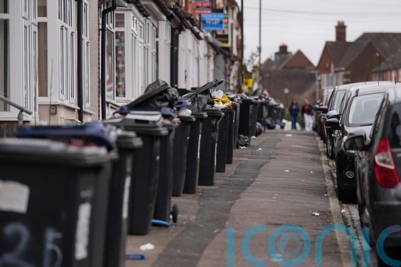 Rayner faces call to say whether Army could help clean up Birmingham bins
