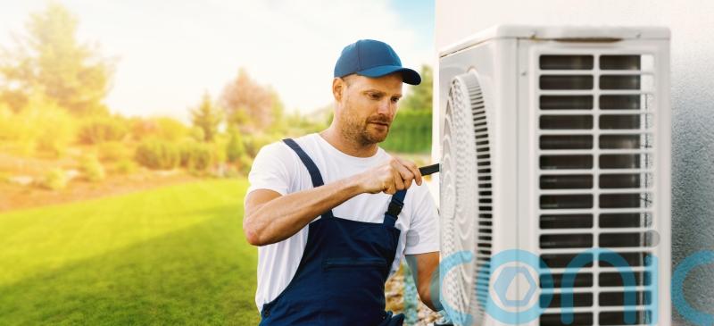 Many unaware of negative heat pump &lsquo;myths&rsquo; but cost is big issue, polling finds