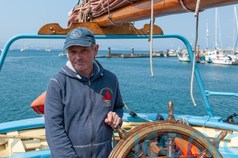 Vigilance of Brixham returns to port with ashes of skipper