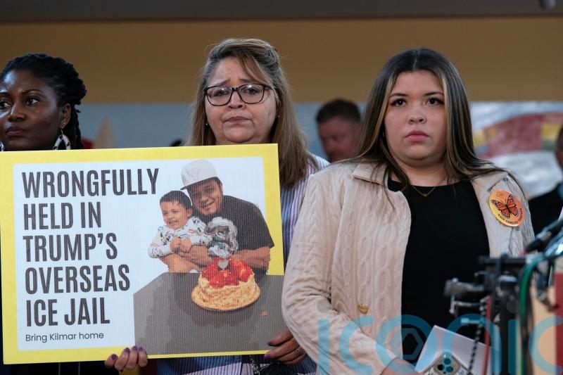 US judge directs government to take all steps to return mistakenly deported man