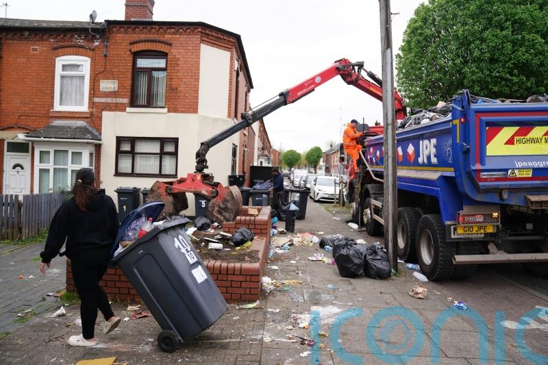 Birmingham bin strike cannot continue, council leader says ahead of fresh talks