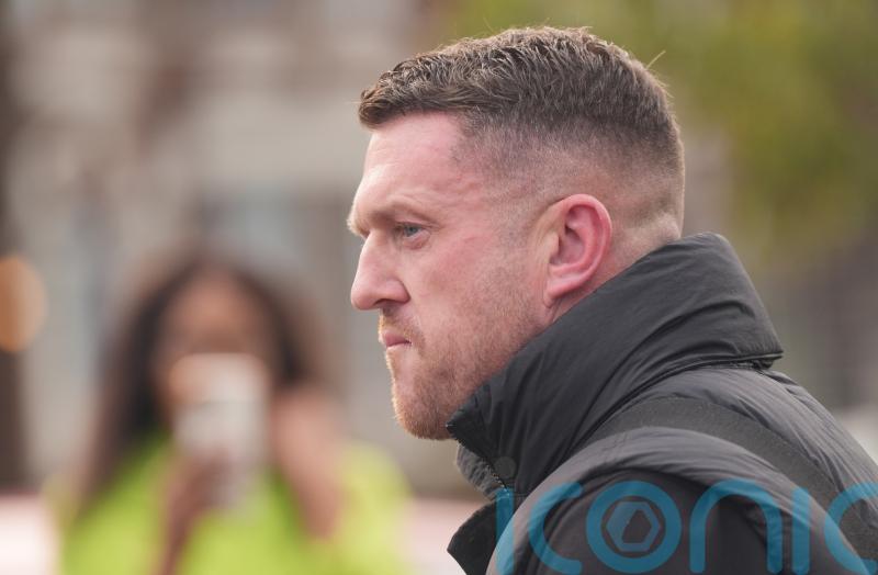 Tommy Robinson loses appeal against sentence for contempt of court