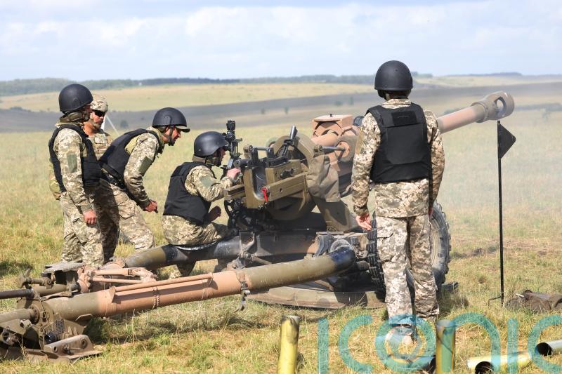 UK and New Zealand to pursue stronger defence ties and boost support for Ukraine