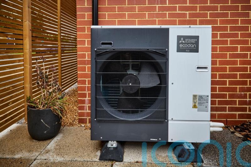 Heat pumps to be sold with ‘smart’ function under plans to save households money