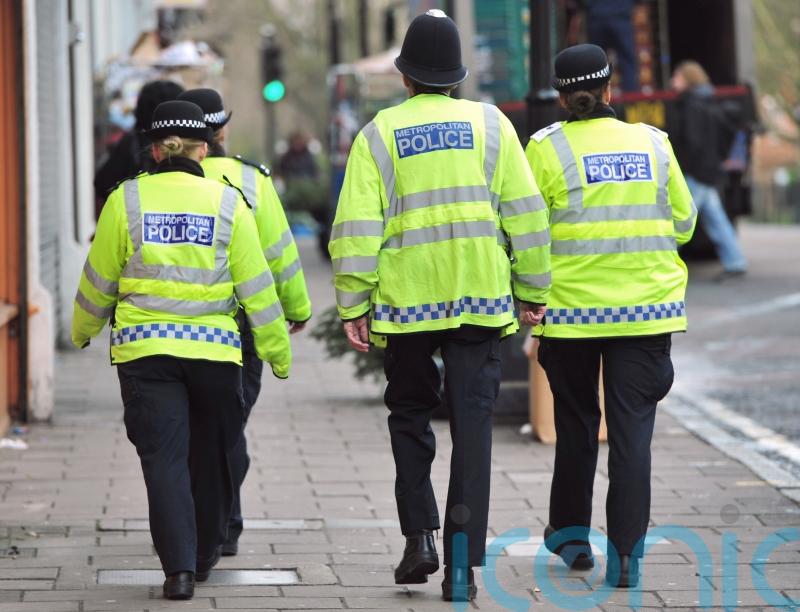 Police officers who fail vetting to be automatically sacked under new rules