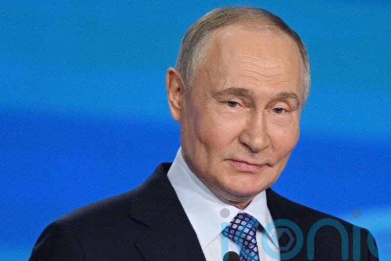 Putin ‘very wrong’ to think he can silence MPs, warns sanctioned politician