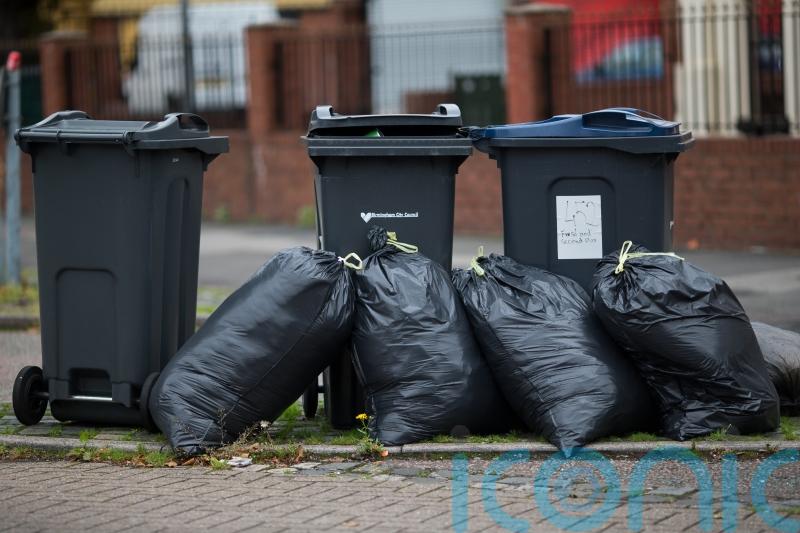 Fresh talks over Birmingham bin strike to be held on May Day