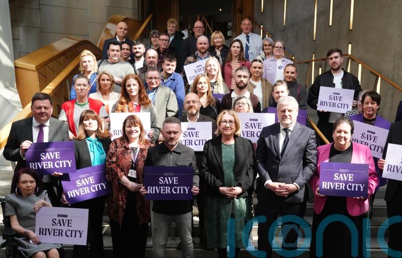 River City star ‘overwhelmed’ as Holyrood debates soap’s future