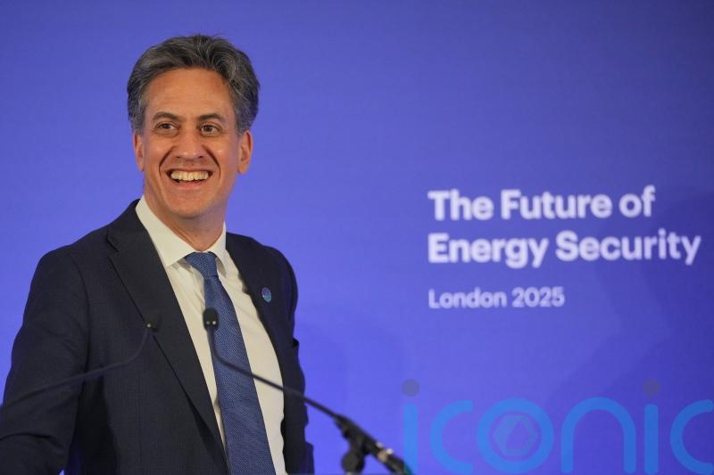 ‘Bring it on’: Miliband tells net zero critics Government is ‘not for bending’