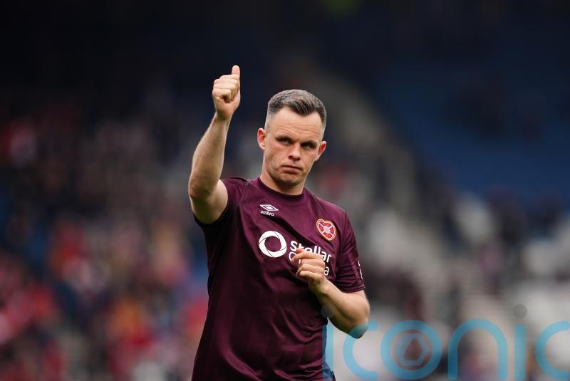 Lawrence Shankland brace helps managerless Hearts fight back to beat Ross County