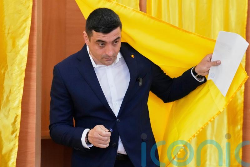 Simion set to secure decisive win in first round of Romania’s presidential rerun