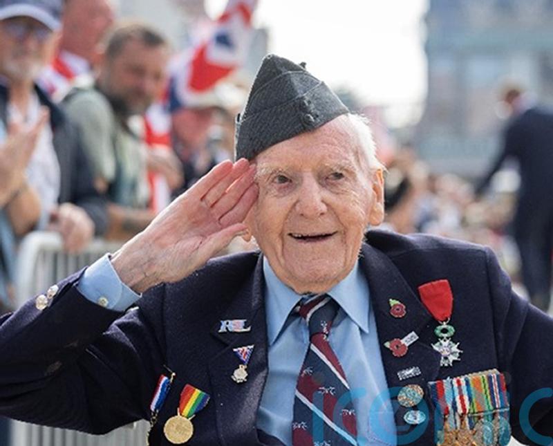 Second World War veterans to join the King for VE Day tea party