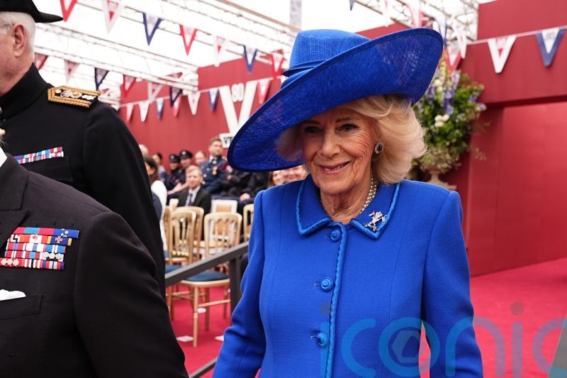 Queen says her father was &lsquo;lucky&rsquo; despite being shot in the face during the war