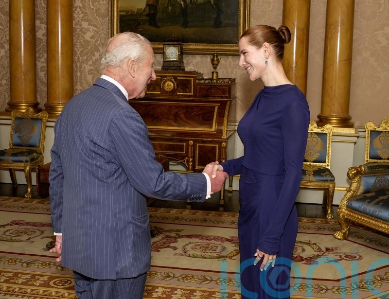 King greets Ecuador’s influencer first lady who was inspired by Diana