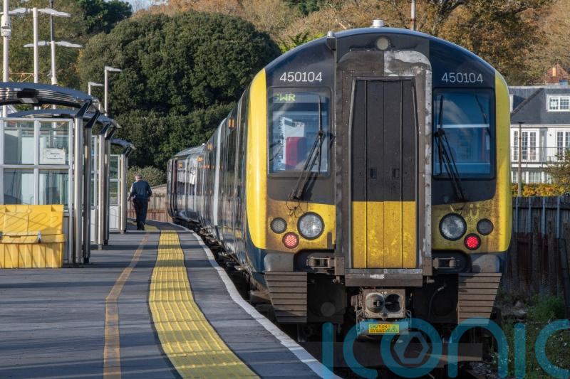 Minimum age for train drivers to be lowered to 18 amid shortage