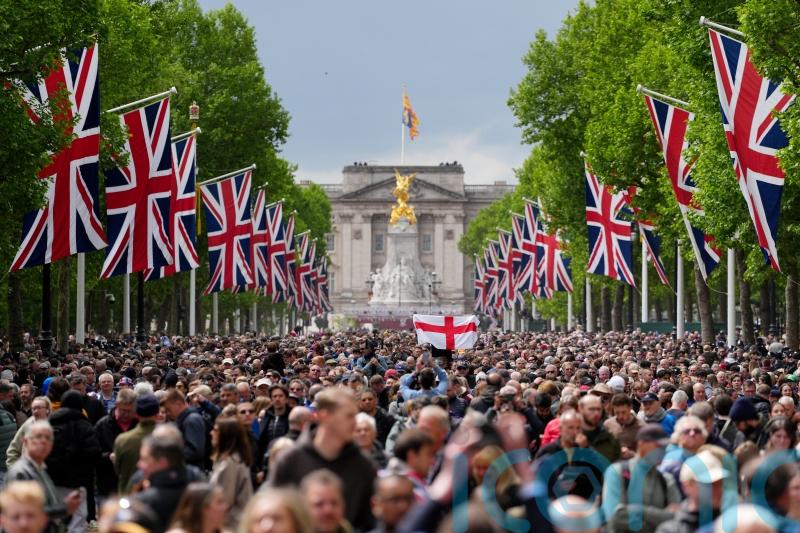 White roses for veterans and candle lit by Churchill descendant at VE Day event