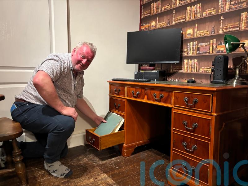 Second World War papers found hidden in desk bought at auction