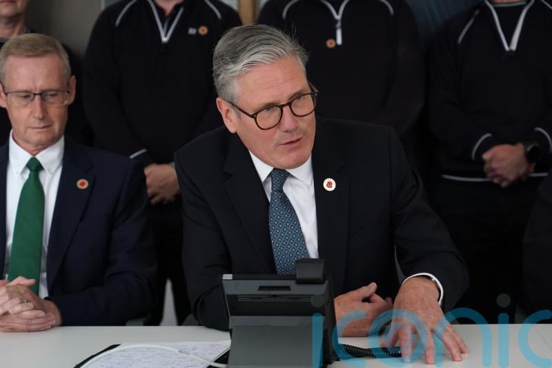 US trade deal a &lsquo;political win&rsquo; but will do little for UK growth, say experts