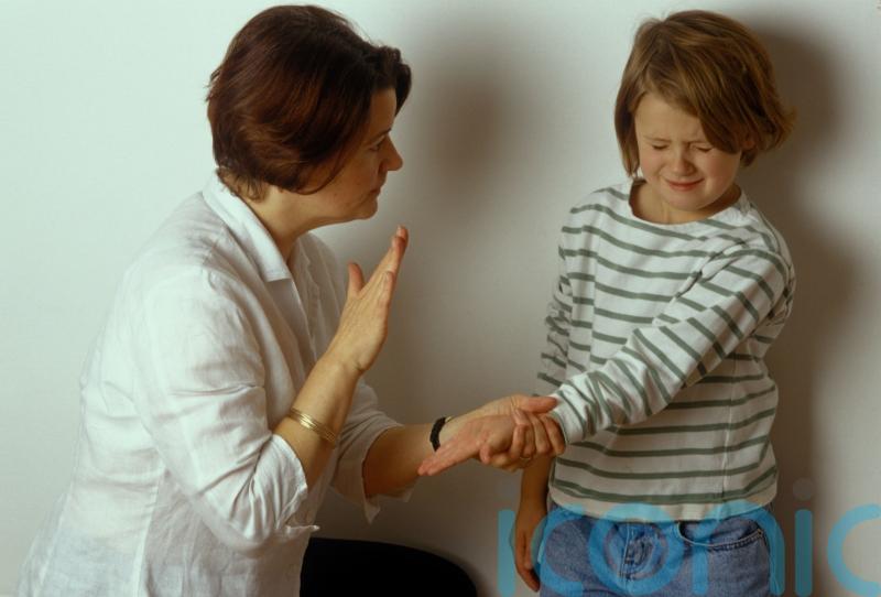 Smacking ban is needed to protect children, health experts say
