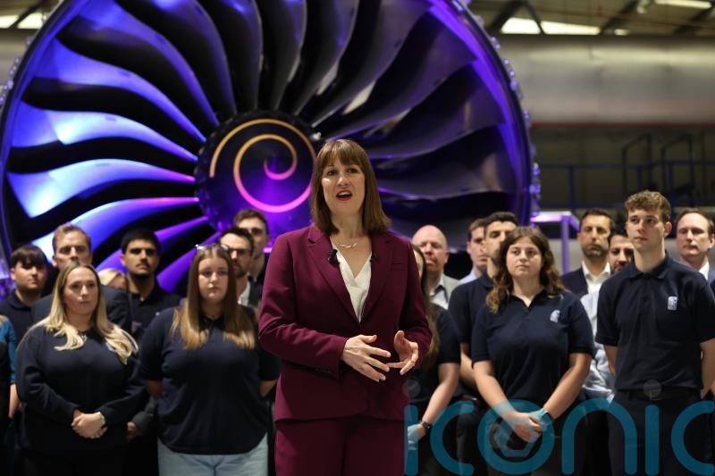 Rachel Reeves faces call from her local Labour party to abandon welfare cuts
