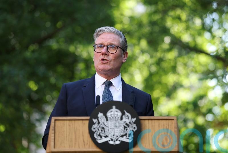 PM insists EU deal is ‘looking forward to tomorrow’ amid fishing criticism
