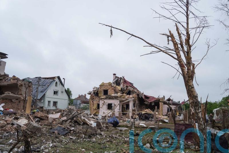 Russia seizes Ukrainian border villages as massive bombing campaign slows