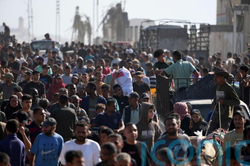 Sound of gunfire reported as Palestinians try to reach new aid centre
