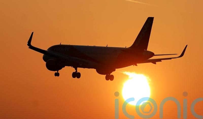 Holidaymakers urged to consider travel money habits this summer