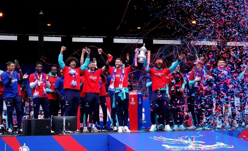 Tuesday’s briefing: Crystal Palace to meet UEFA officials and Mason moves on
