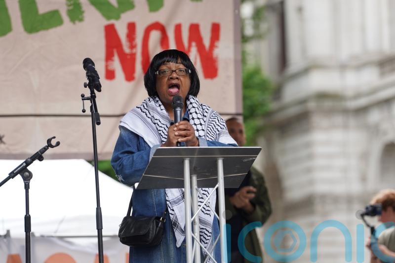 Abbott calls Starmer’s immigration comments ‘fundamentally racist’ at rally