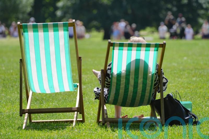 Heat-health alert issued with temperatures forecast to hit 30C