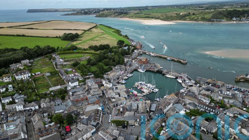Million-pound property hotspots revealed as one in 20 homes ‘priced in bracket’