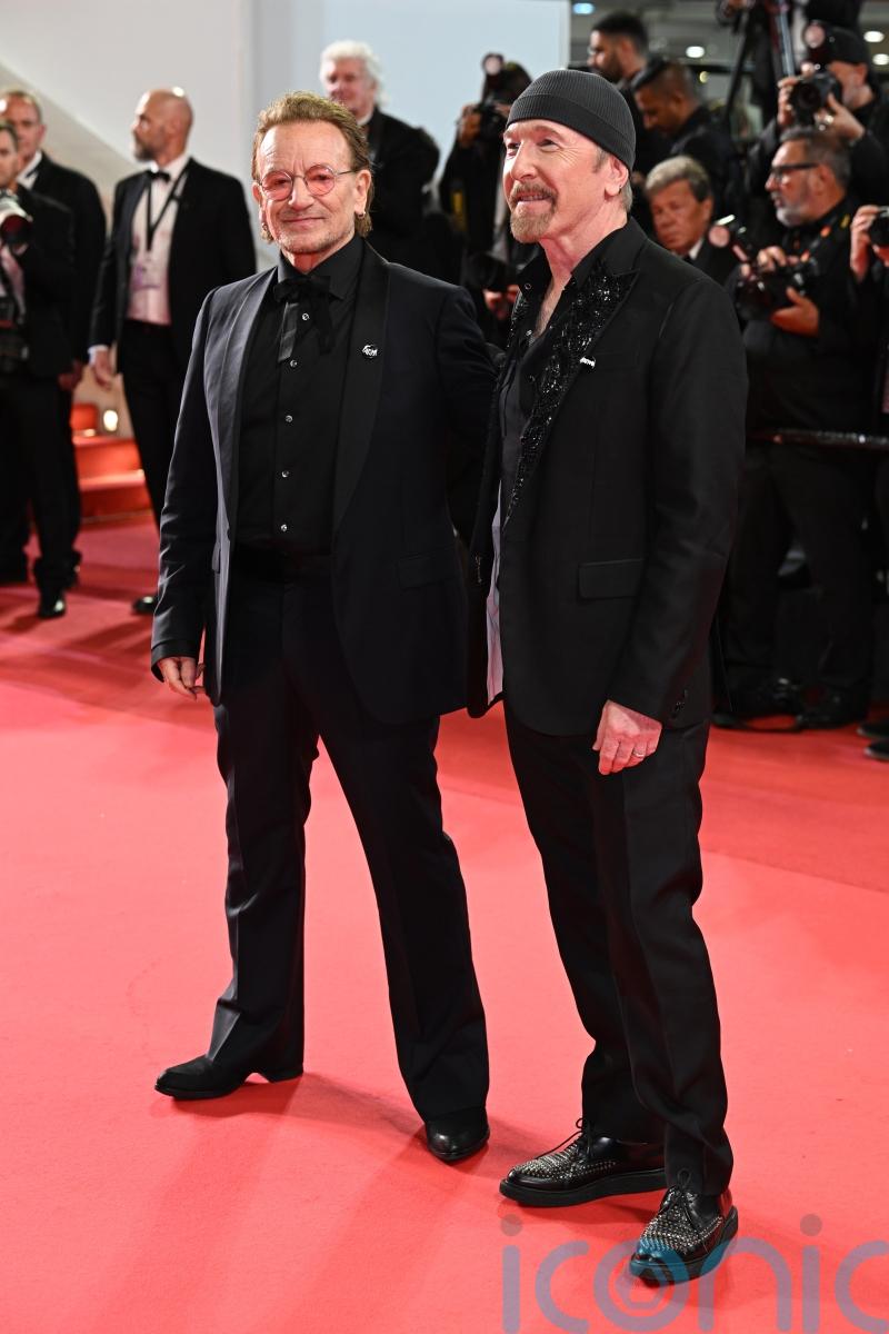 U2 guitarist The Edge hails &lsquo;monumental day&rsquo; as he becomes Irish citizen