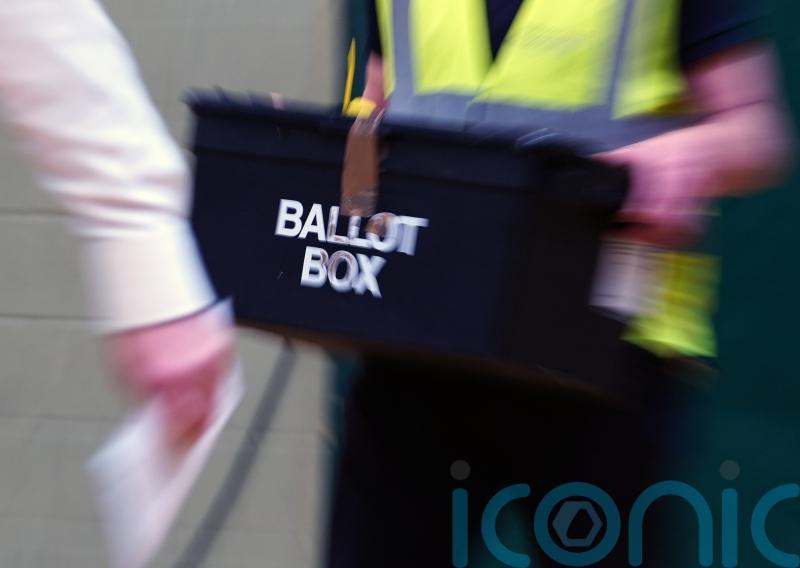 Survey ‘suggests political system poised for potential transformation’