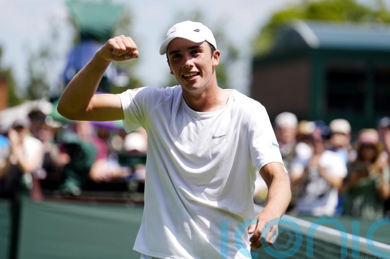 Oliver Tarvet ‘quietly confident’ he can beat anyone – including Carlos Alcaraz