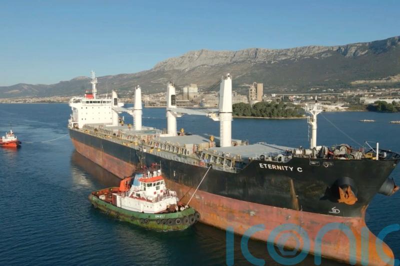 Rescuers search for missing crew after Red Sea attack