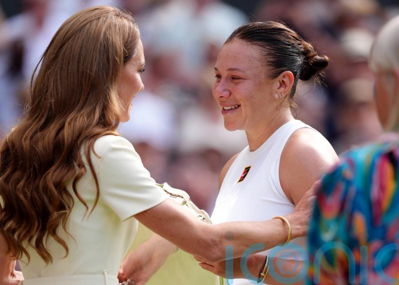 Kate tells Anisimova to keep ‘head high’ as she consoles Wimbledon runner-up