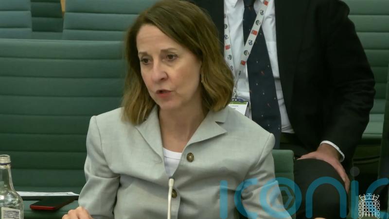 Kendall defends welfare reform plan after Government forced to ditch key parts
