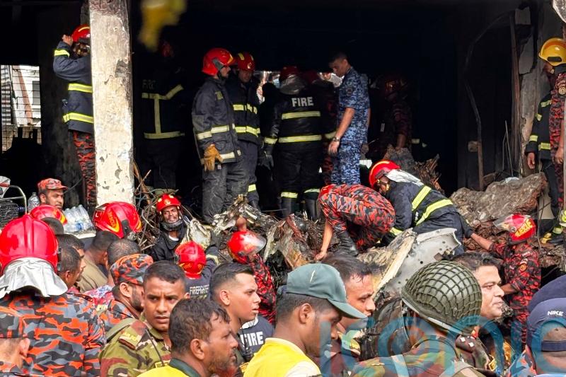 Bangladesh Air Force jet crashes into a Dhaka school and kills 19
