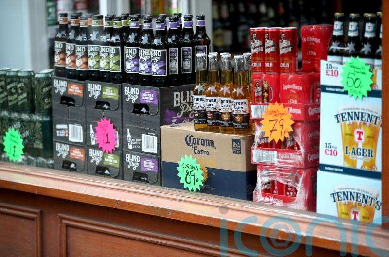 Government urged to introduce minimum price for alcohol