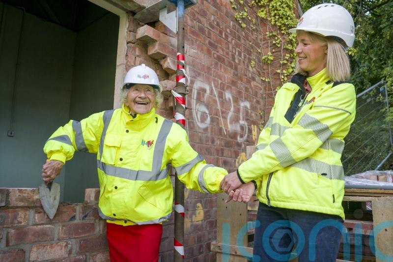 I feel they’re watching me – Pride of Wren aged 100 as she visits old barracks