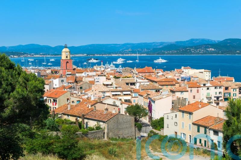 Two British women &lsquo;lose luxury goods worth &pound;866,000 in Saint-Tropez hotel raid&rsquo;