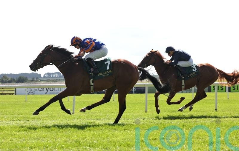 Diamond Necklace sparkles on debut for O’Brien