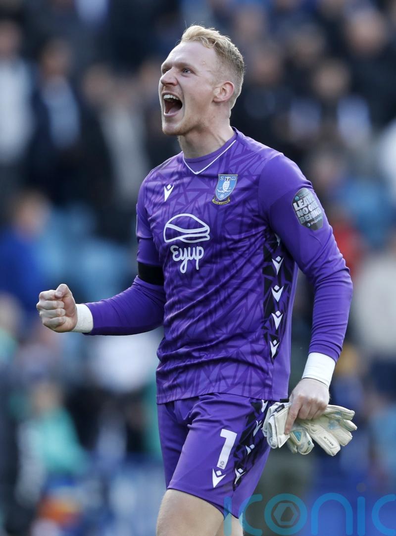 Rotherham sneak through on penalties at Salford