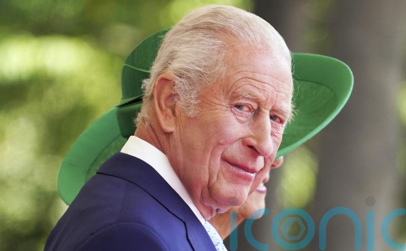 King hails heroes’ courage on VJ Day and reflects on Hiroshima and Nagasaki