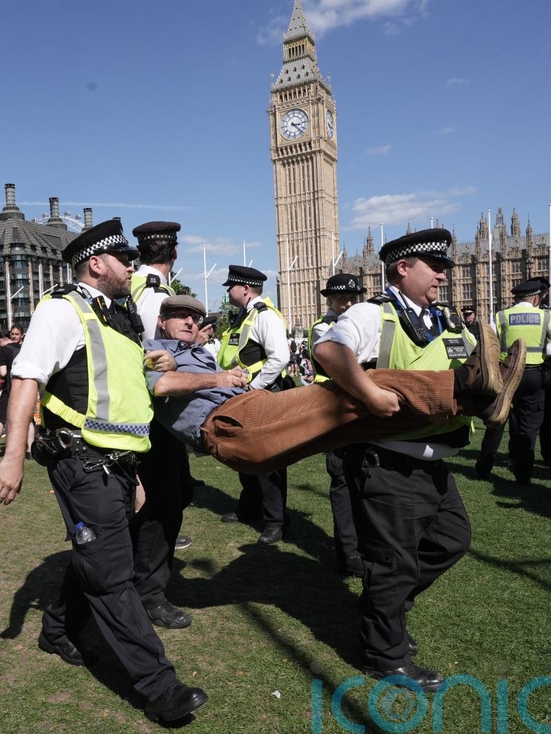 Britain’s rights watchdog warns against heavy-handed policing amid Gaza demos