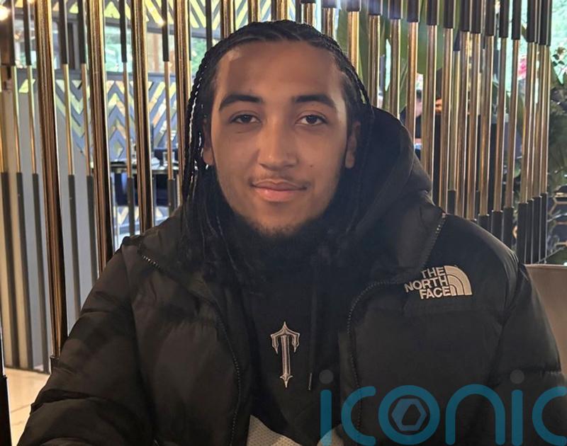 Shooting murder accused lay low in Paris with Uber Eats deliveries, court told