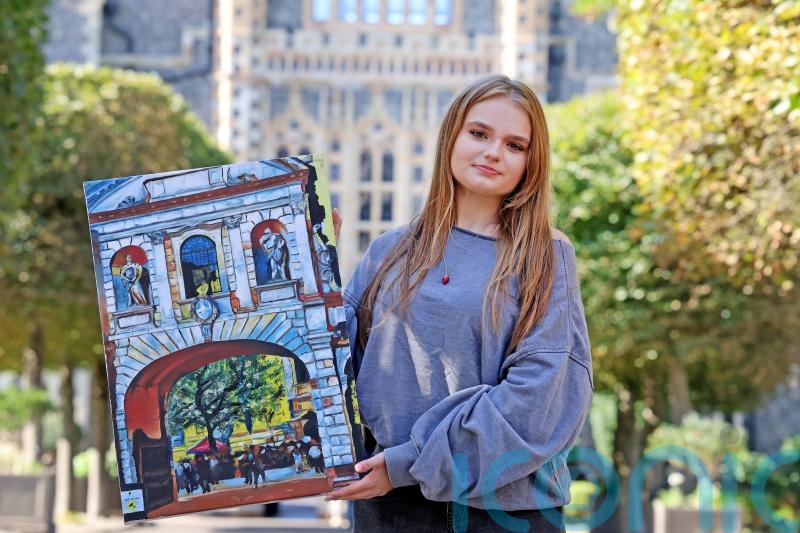 Ukrainian refugee awarded special recognition for art GCSE